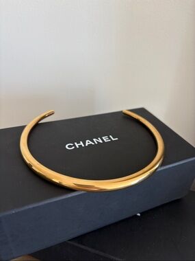 Gold Metal Collar Necklace